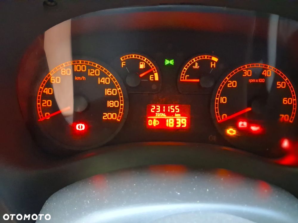 Fiat Doblo 1.4 8V Fresh - 15