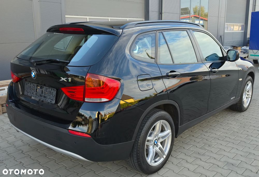 BMW X1 sDrive18i xLine - 13