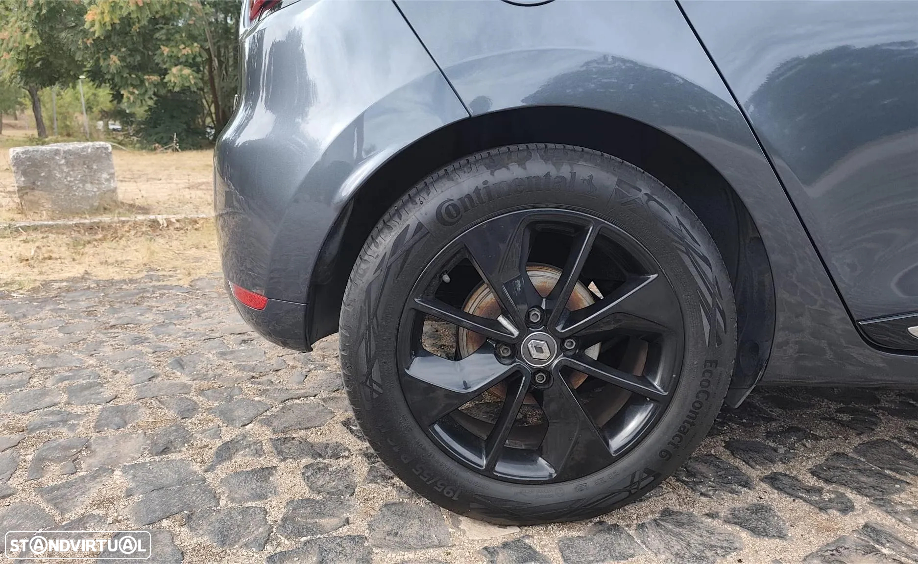 Renault Clio 1.5 dCi Limited EDition - 16