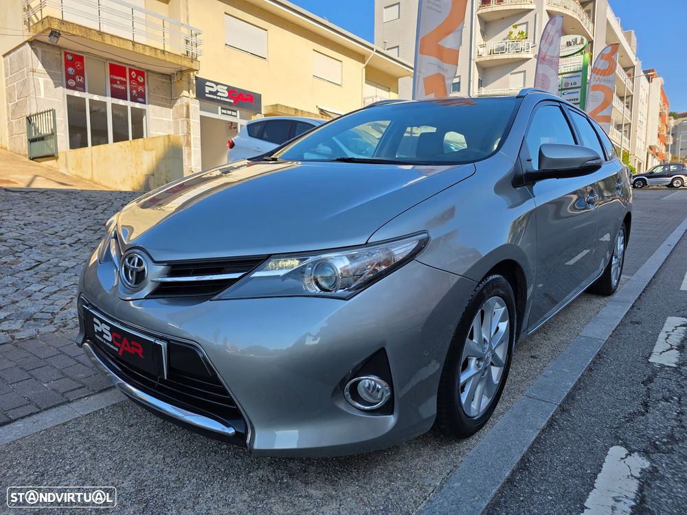 Toyota Auris Touring Sports 1.33 VVT-i Exclusive +Navi - 9