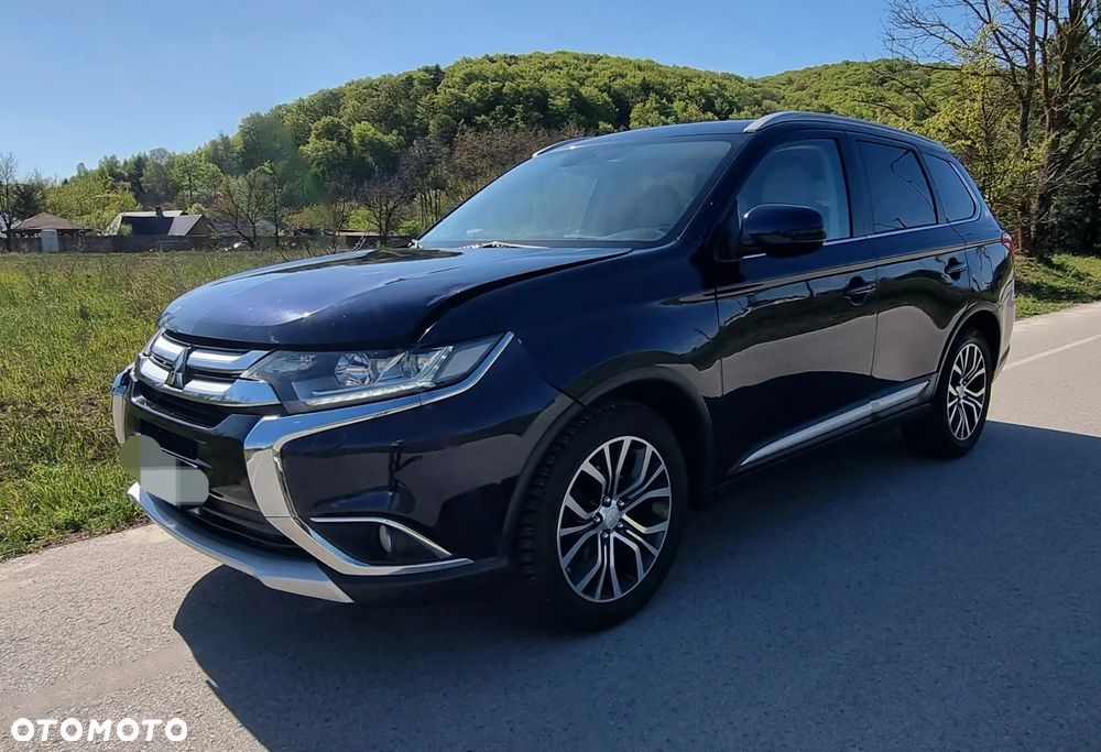 Mitsubishi Outlander 2.0 Intense + Navi 4WD CVT - 2