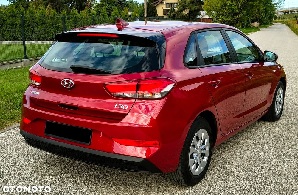 Hyundai i30 1.5 DPI Classic + - 6