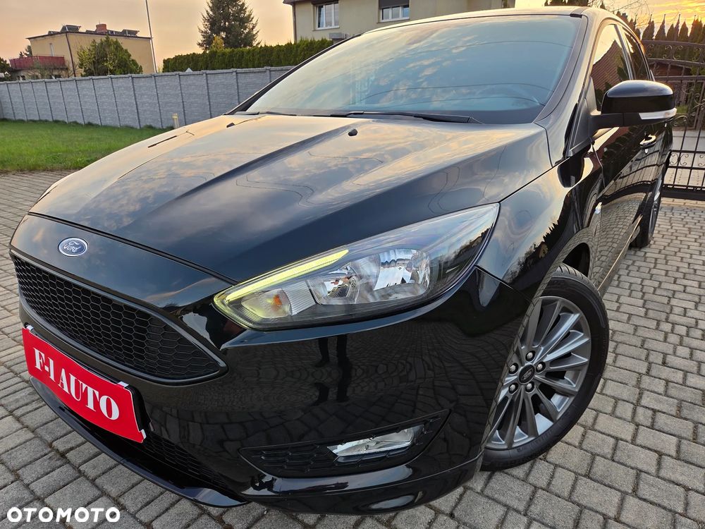 Ford Focus 1.0 EcoBoost Start-Stopp-System ST-LINE DESIGN - 11