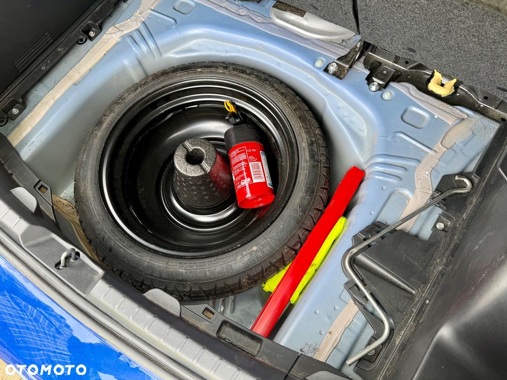 Toyota Yaris 1.5 Premium - 18