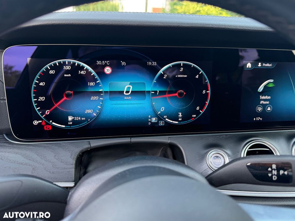 Mercedes-Benz E 220 d Aut. - 32