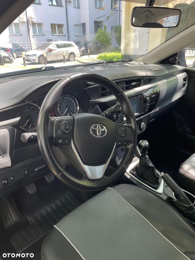 Toyota Corolla - 8