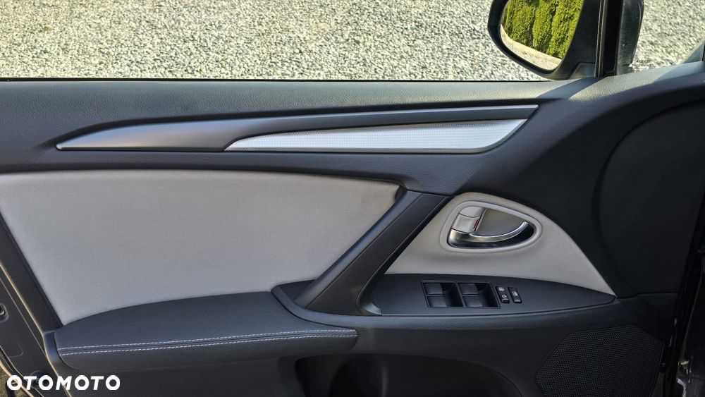 Toyota Avensis 2.0 D-4D Prestige - 19