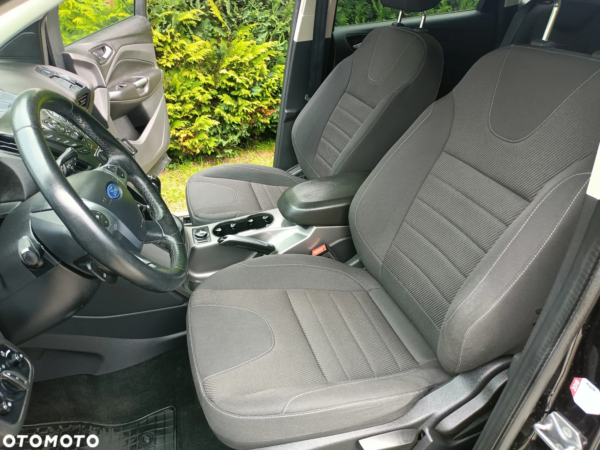 Ford Kuga - 5