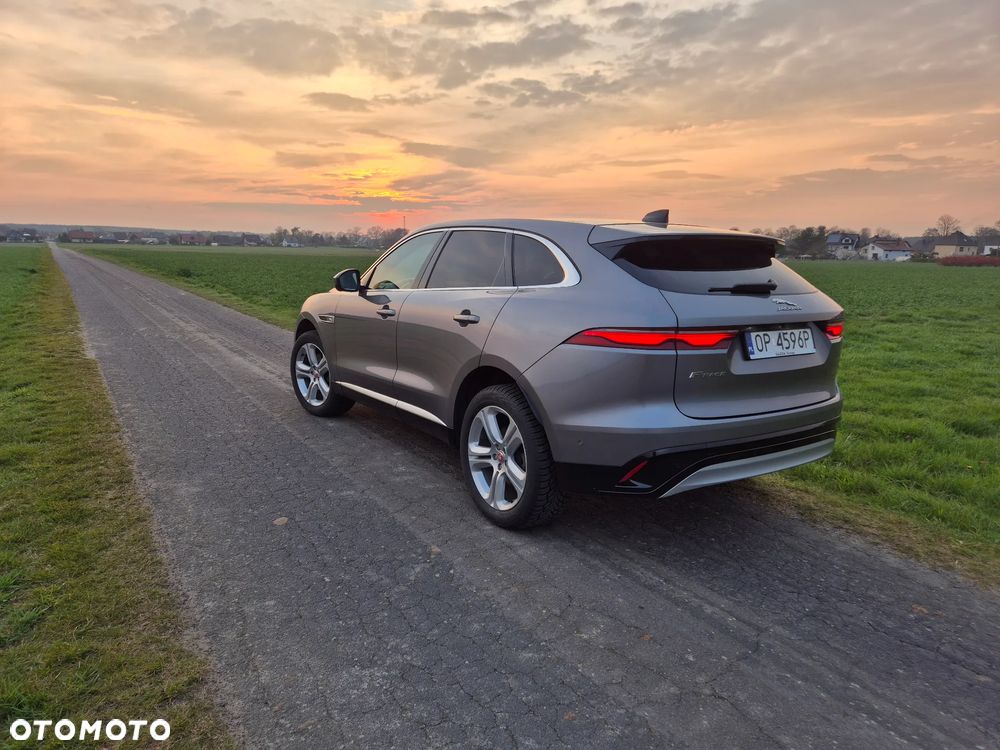 Jaguar F-Pace 2.0 D200 mHEV AWD SE - 4