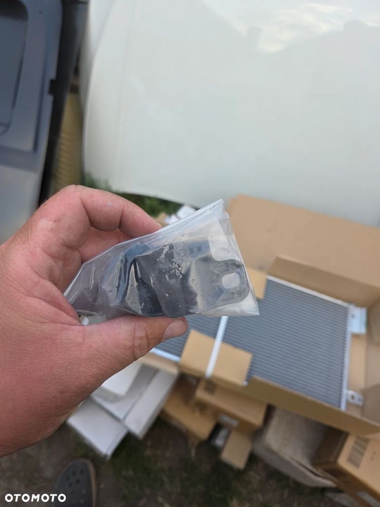 Skraplacz chłodnica klimatyzacji Opel Corsa D 95514601 Alfa Romeo Giulietta Mito FIAT BRAVO II Punto  LANCIA DELTA III - 2