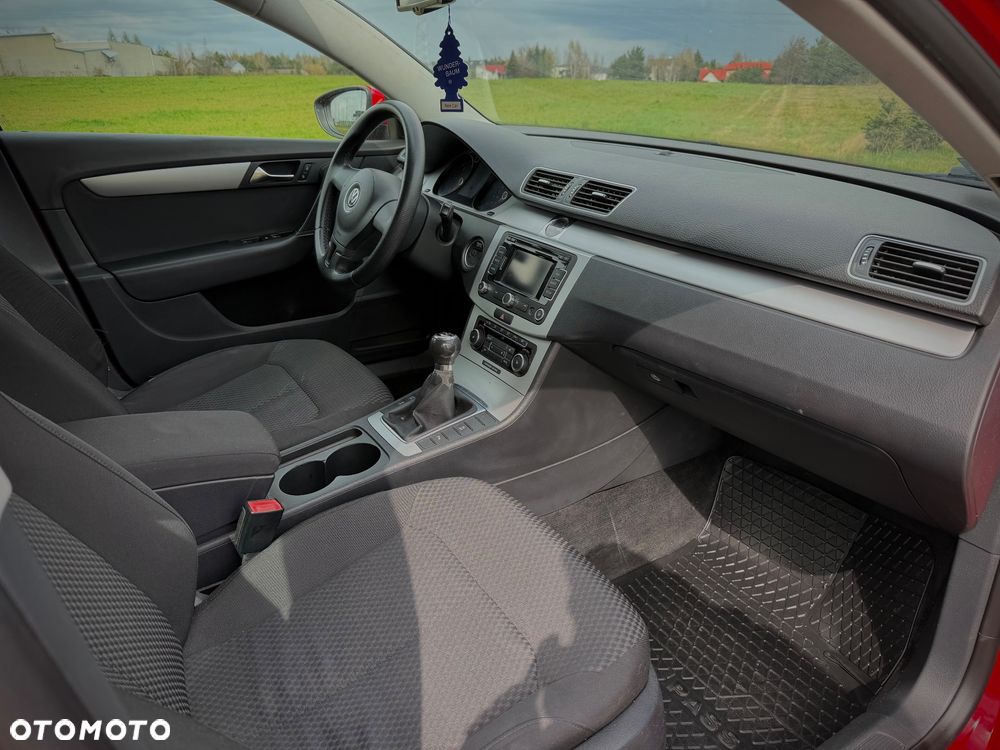 Volkswagen Passat 1.6 TDI DPF BlueMot Trendline - 7