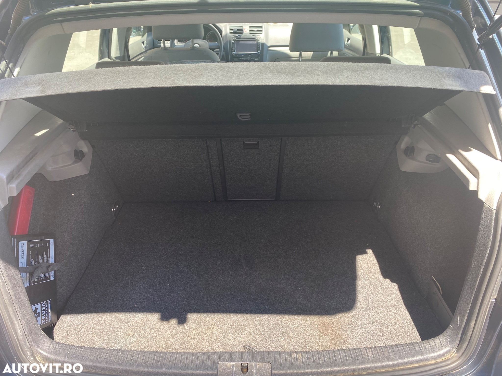 Volkswagen Golf 2.0 FSI Comfortline - 11