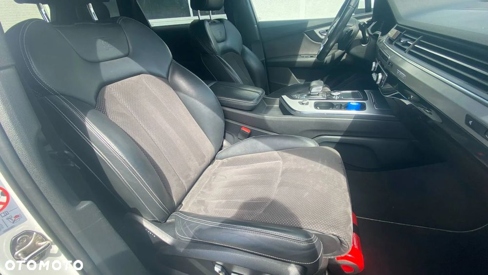 Audi Q7 3.0 TDI ultra Quattro Tiptronic - 38