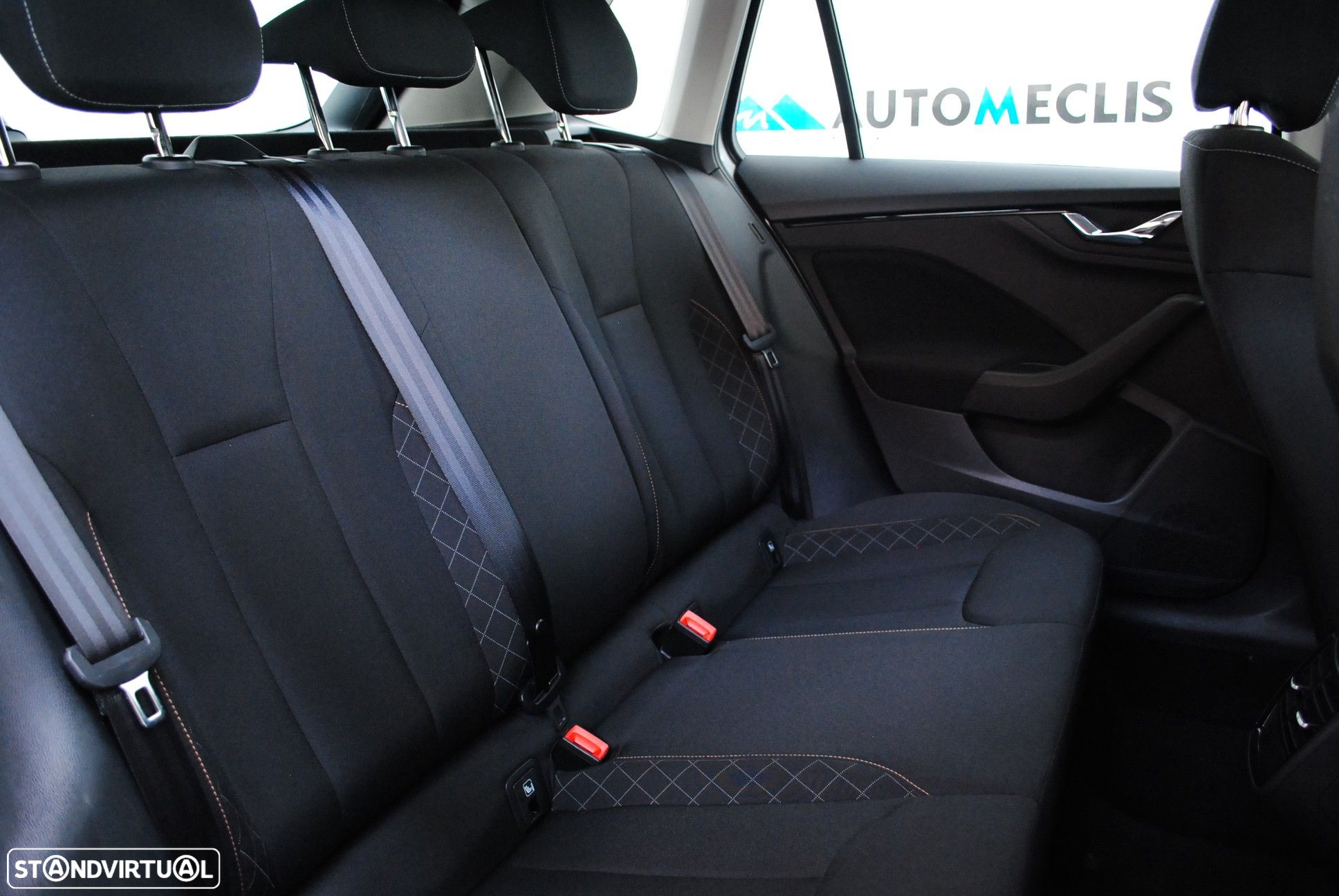 Skoda Kamiq 1.0 TSI Ambition DSG - 31