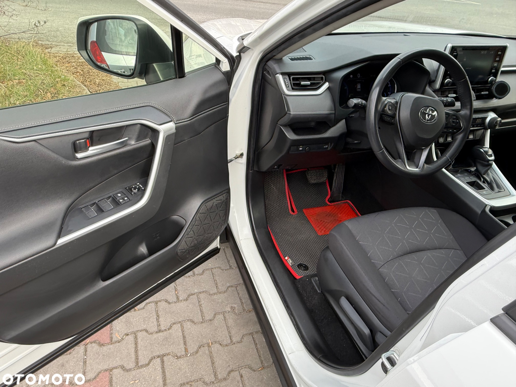 Toyota RAV4 2.5 Hybrid Comfort 4x2 - 6