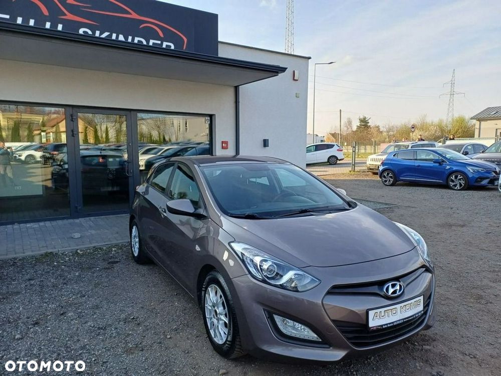 Hyundai i30 1.4 Classic + - 10