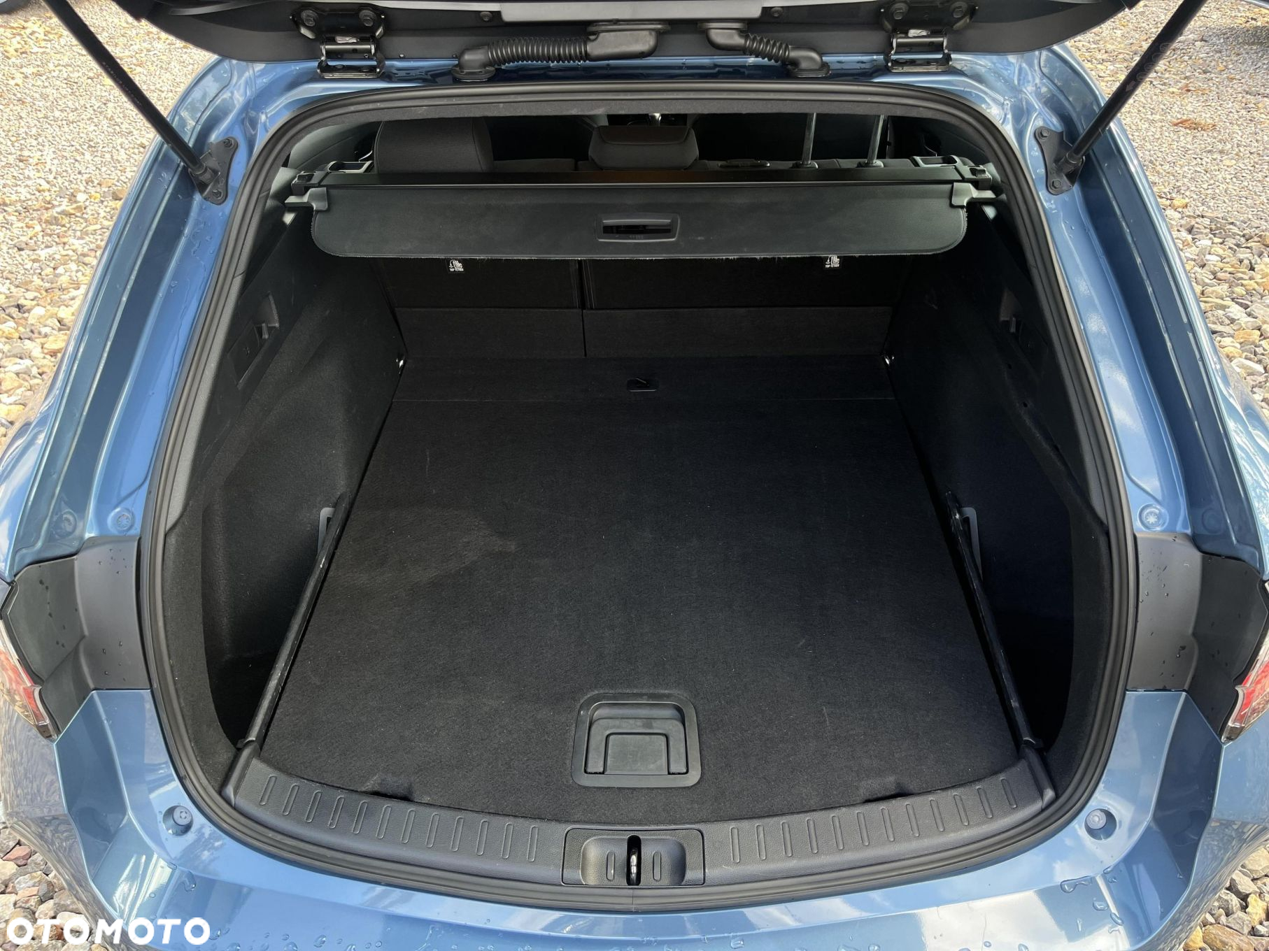 Toyota Corolla 1.8 Hybrid Comfort - 21