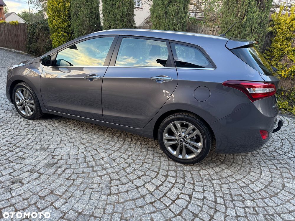 Hyundai i30 blue 1.6 GDI Style - 9