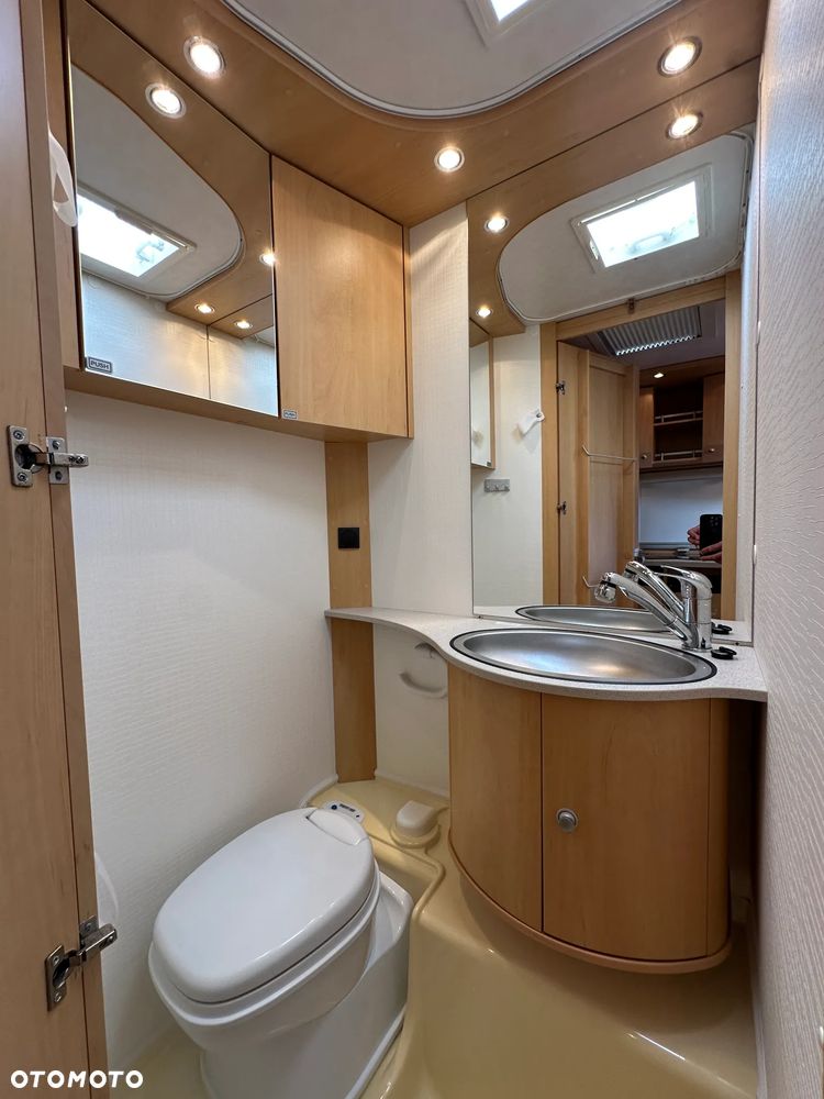 Dethleffs 510 CAMPER z napędem i przedsionkiem pompowanym !!! - 20