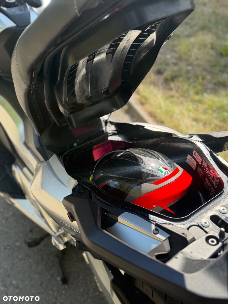 Honda NSS - 17