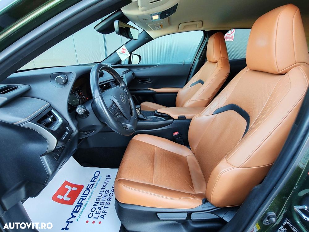 Lexus UX 250h (E-FOUR) Executive Line - 9