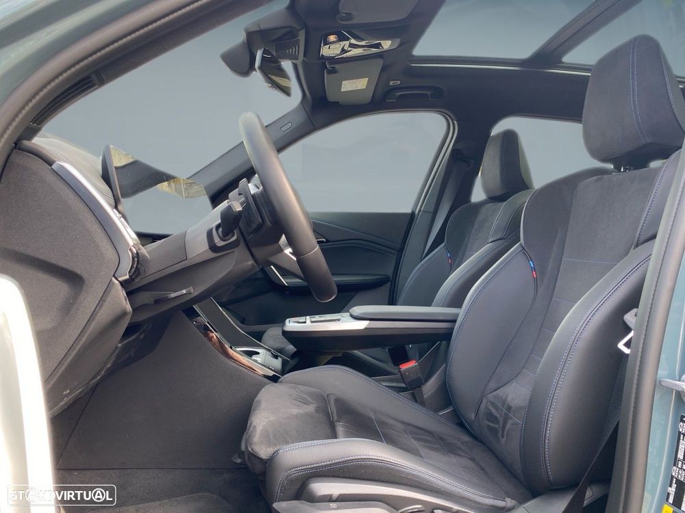 BMW iX1 eDrive20 Pack Desportivo M - 3