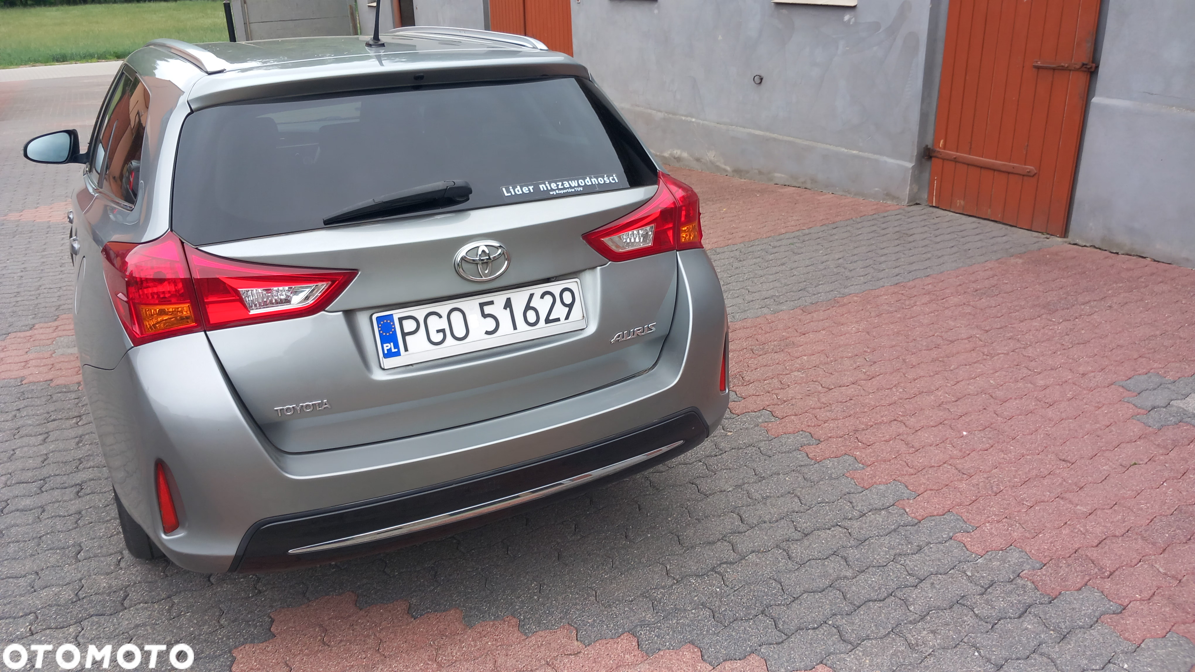 Toyota Auris 1.33 Dual-VVT-i - 2