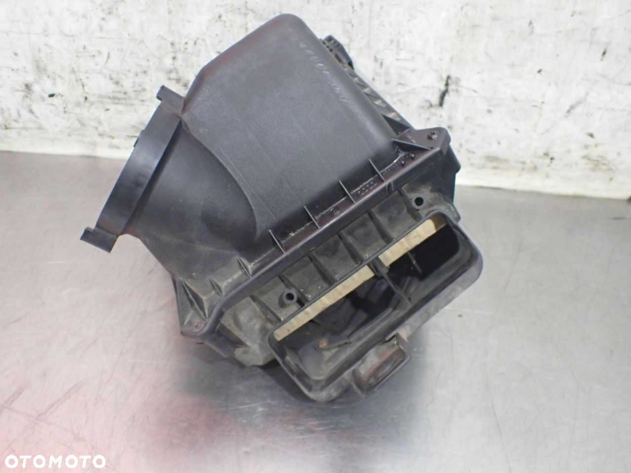 OBUDOWA FILTRA POWIETRZA AUDI A4 B6 QUATTRO - 2