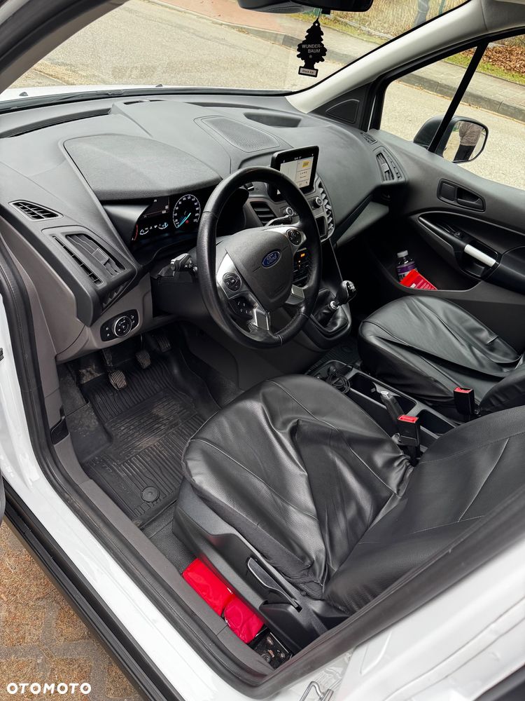 Ford Transit Connect - 13