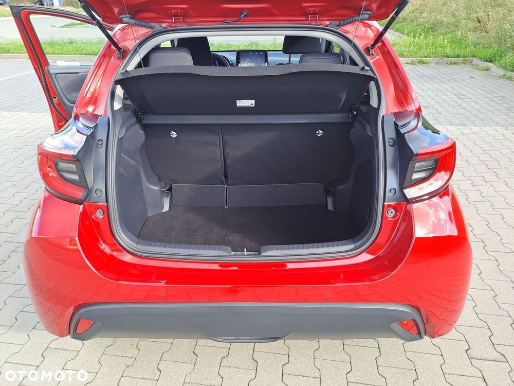 Toyota Yaris Hybrid 1.5 Style - 24