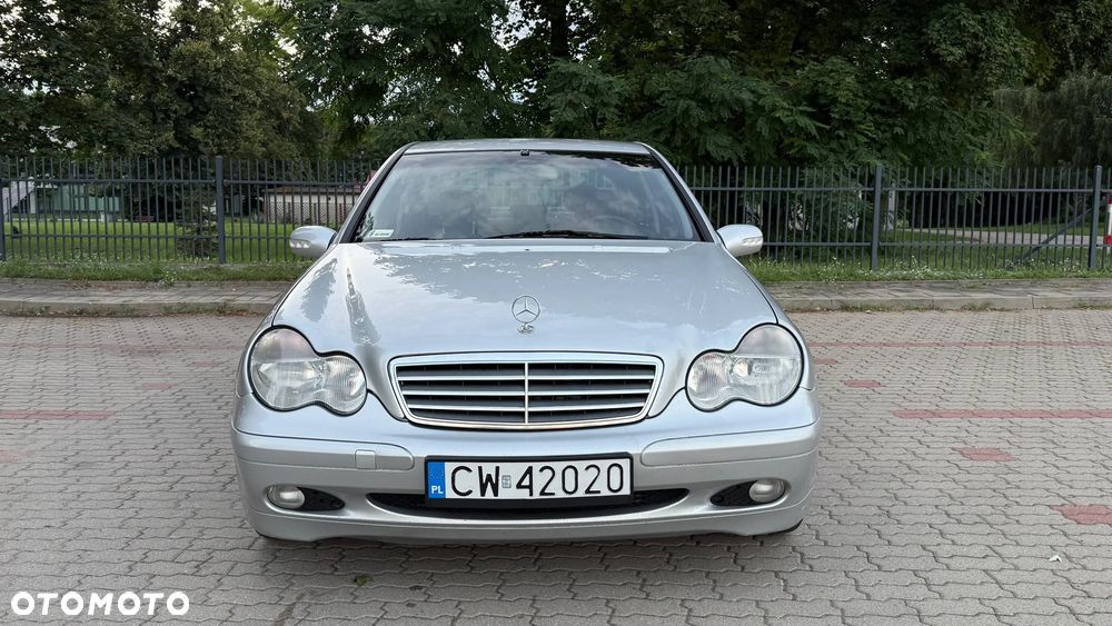Mercedes-Benz Klasa C 220 CDI Classic - 6