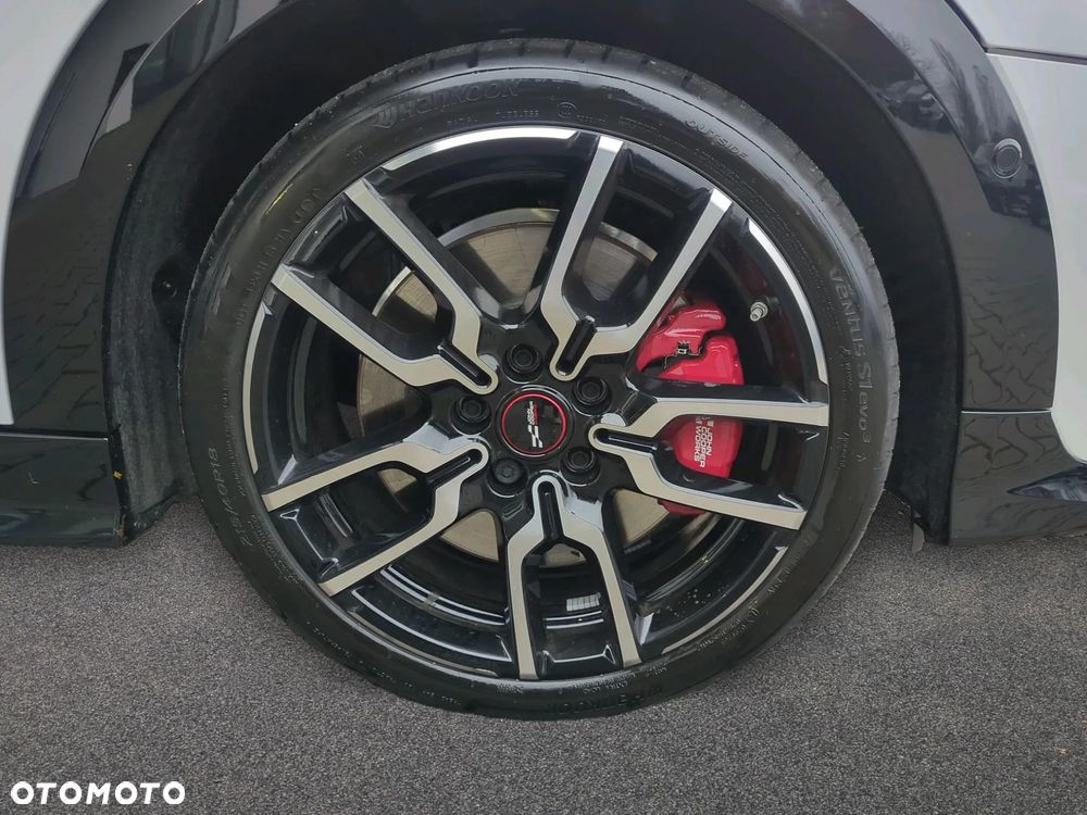 MINI John Cooper Works - 16
