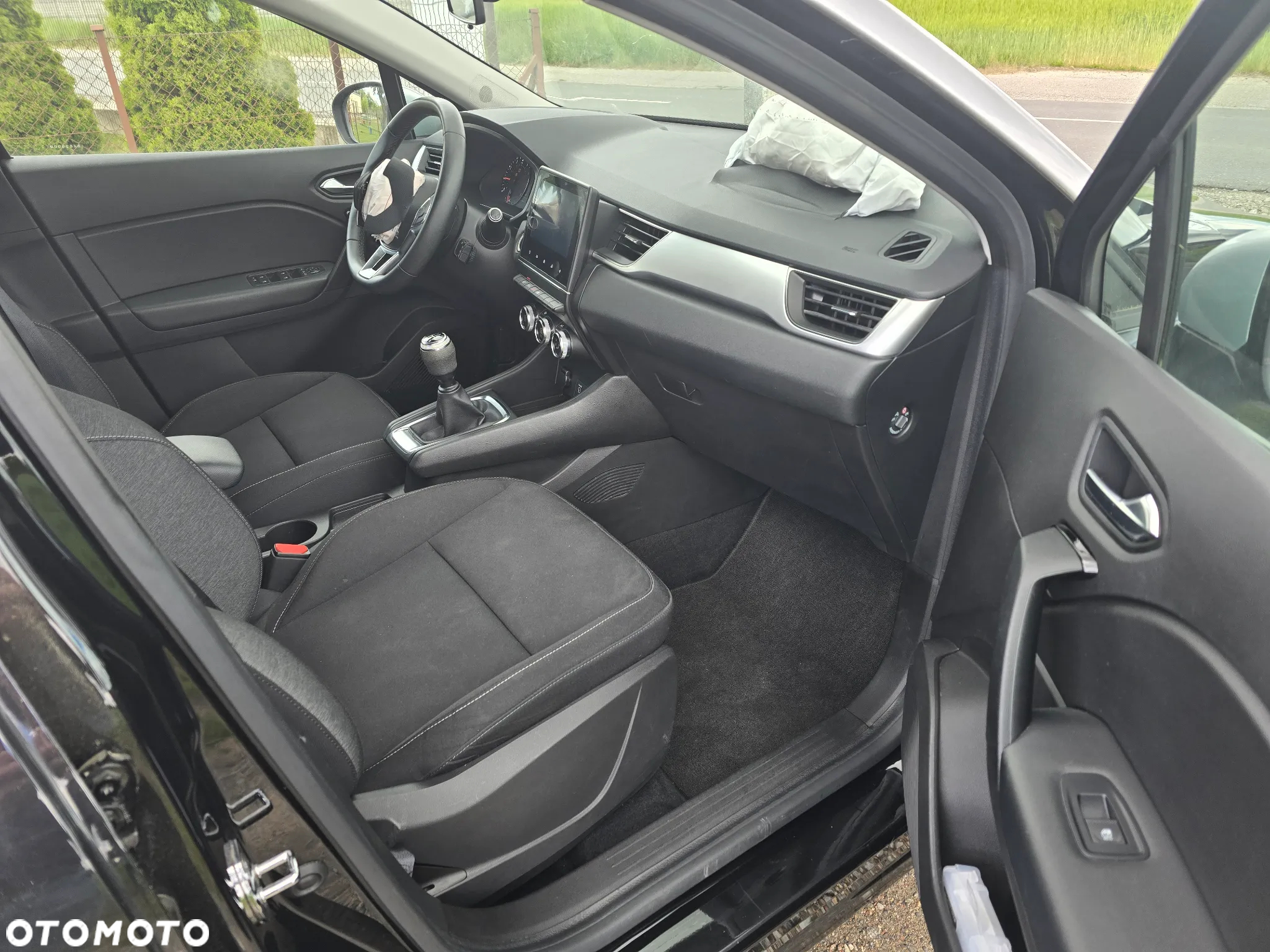 Renault Captur TCe 100 INTENS - 10