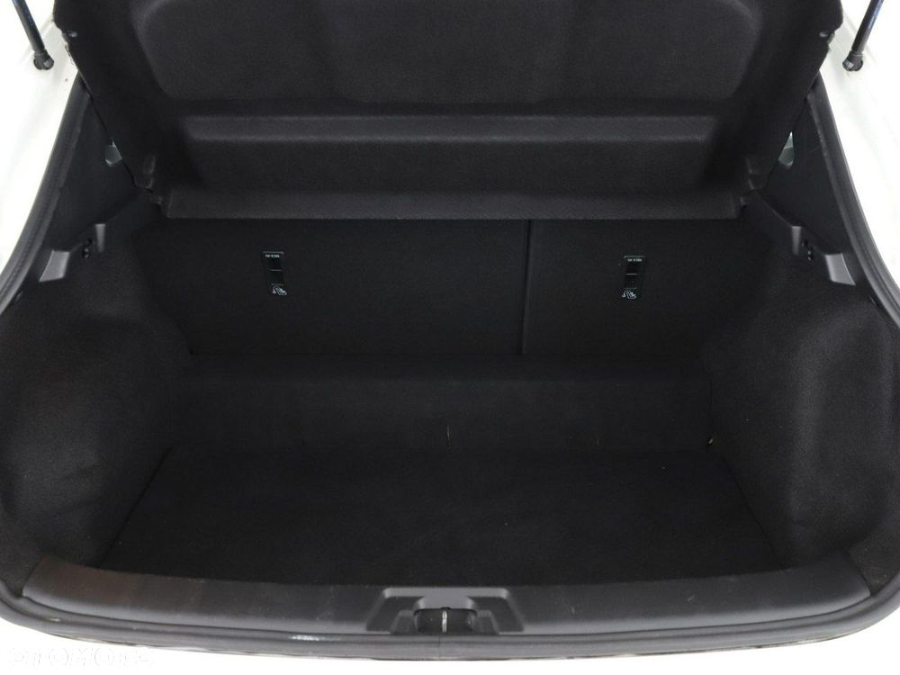 Nissan Qashqai 1.3 DIG-T Acenta - 21