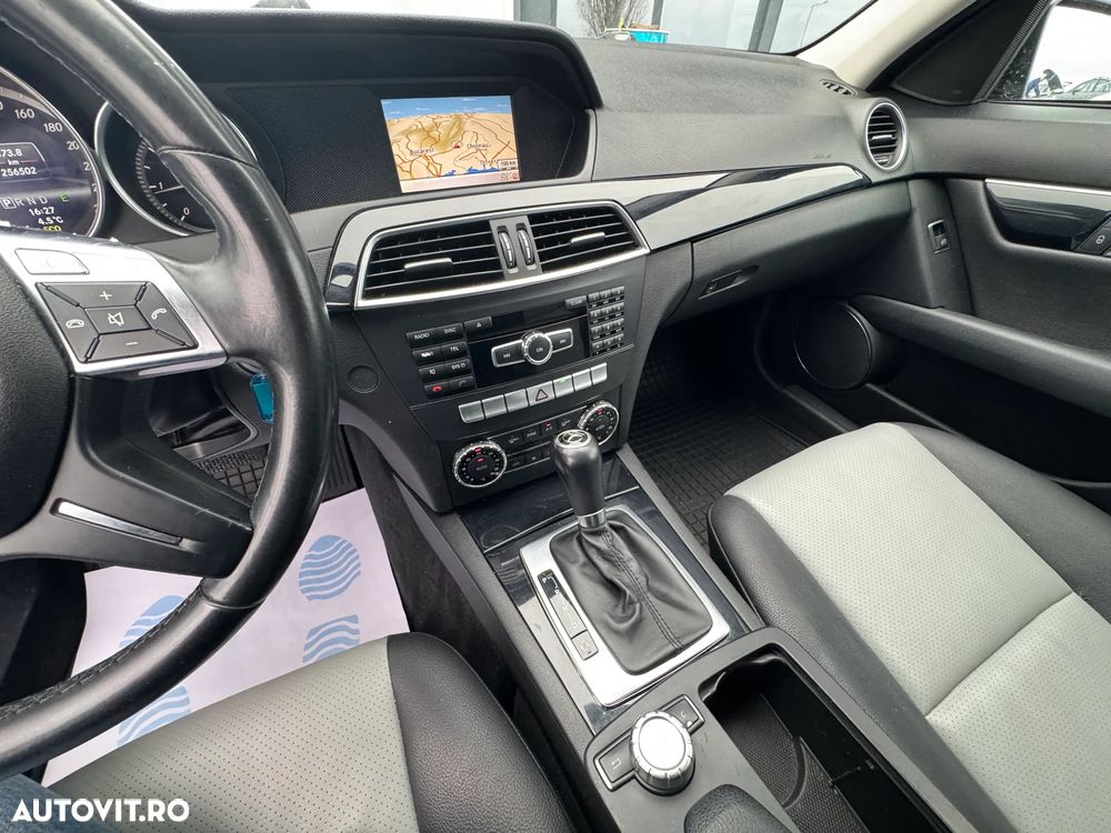 Mercedes-Benz C 200 d Aut. - 30
