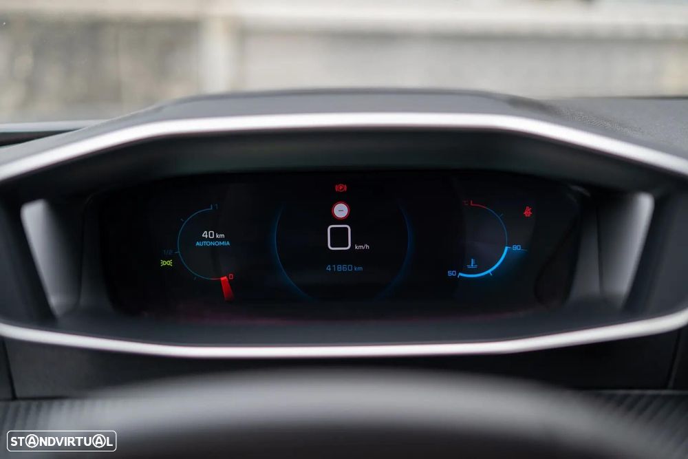 Peugeot 2008 — fotografia 15