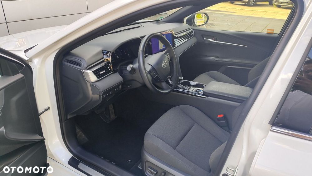 Toyota Camry - 9