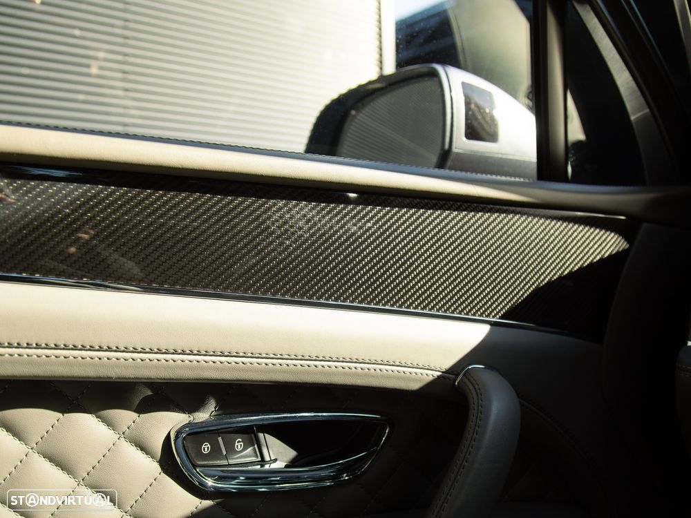 Bentley Bentayga V8 - 44