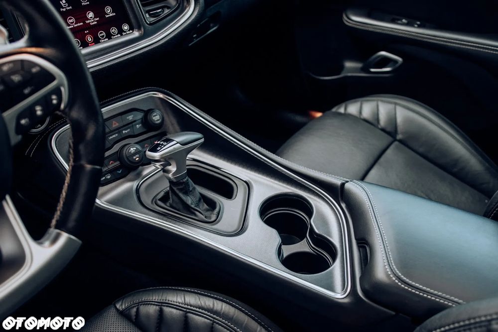 Dodge Challenger Automatik SRT 392 - 26