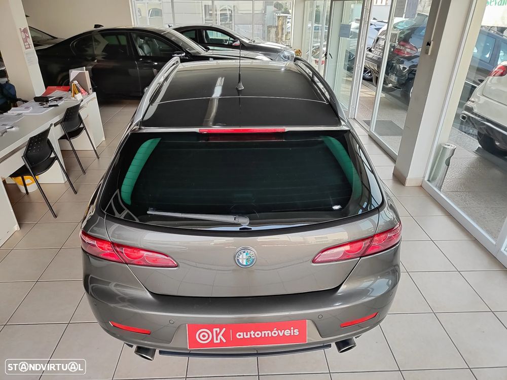 Alfa Romeo 159 Sportwagon 1.9 JTDm 16V Sportiva+ - 10