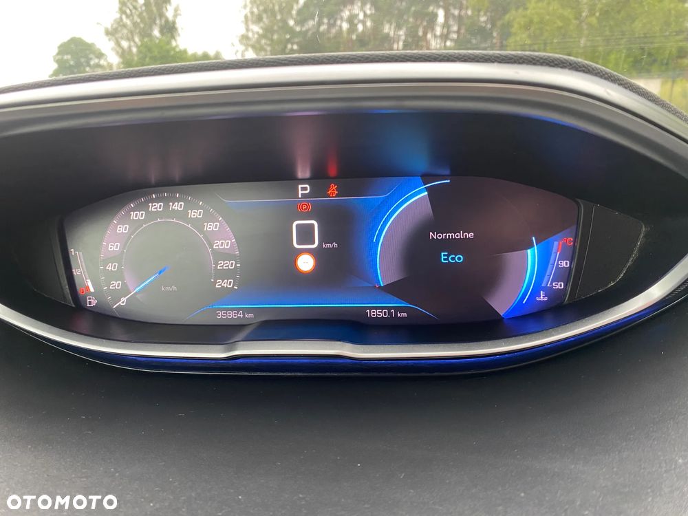 Peugeot 3008 1.2 PureTech GPF Allure S&S EAT8 - 24
