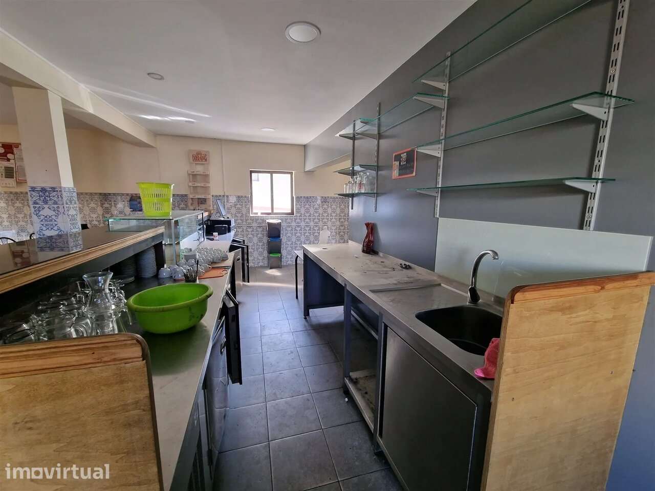 Arrendar espaço comercial em Carregosa - Grande imagem: 4/15