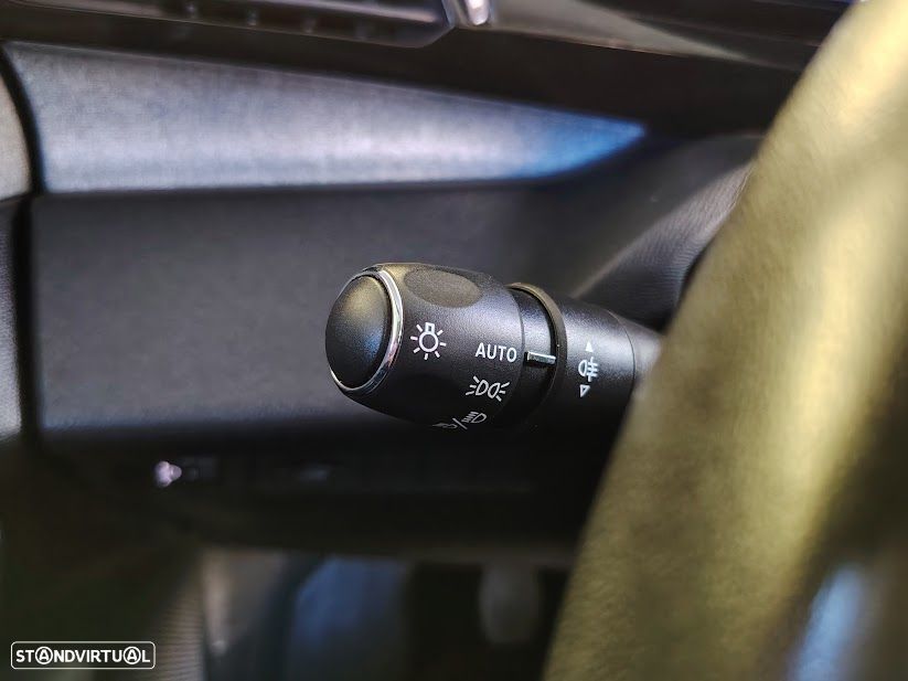 Peugeot 308 1.2 PureTech Allure - 18