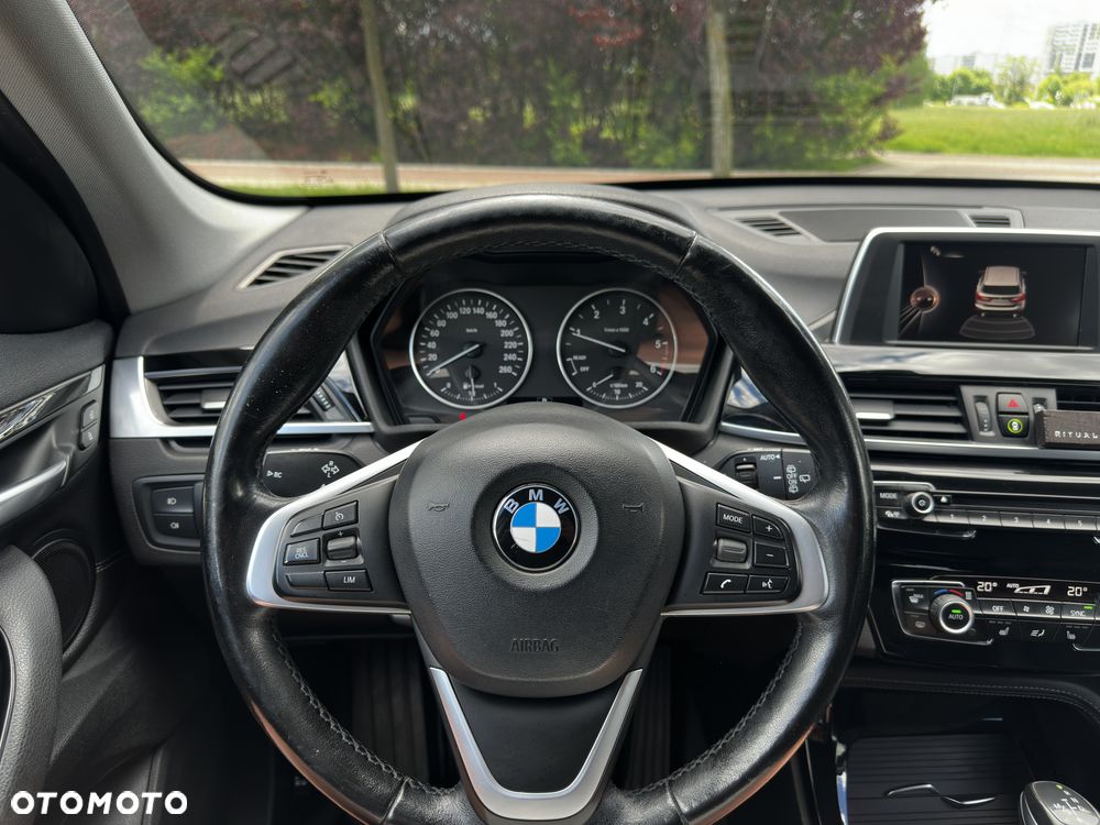 BMW X1 xDrive18d - 8