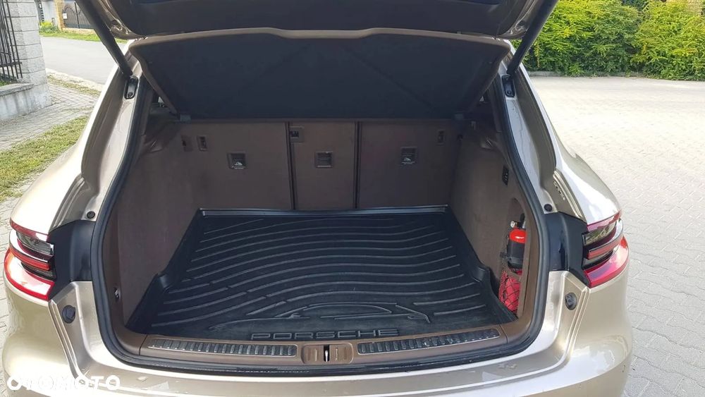 Porsche Macan Standard - 11