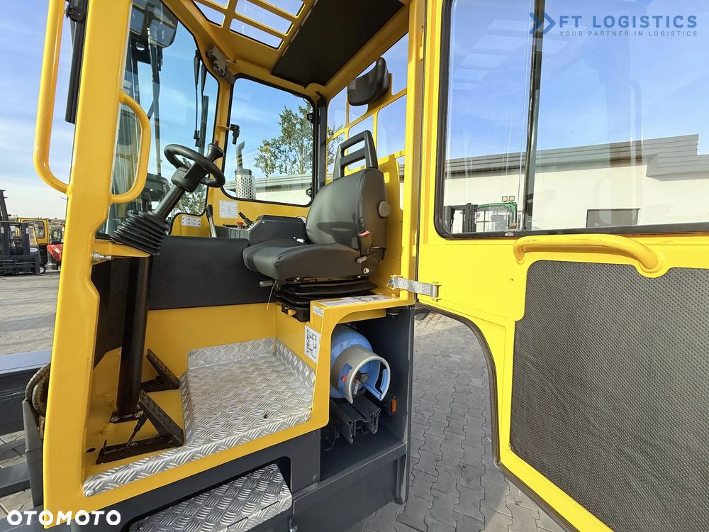 Combilift WÓZEK CZTEROKIERUNKOWY - WIELOKIERUNKOWY / C5000XL / GAS / TRIPLEX 6000MM / WOLNY SKOK / POZYCJONER WIDEŁ / OGRZEWANIE / WYSUWNE WIDŁY 1200/2000MM / PEŁNA OGRZEWANA KABINA / STAN IDEALNY / Szeroka oferta wózków czterokierunkowych i bocznych, dopasowanych do różnorodnych potrzeb i zastosowań - 12