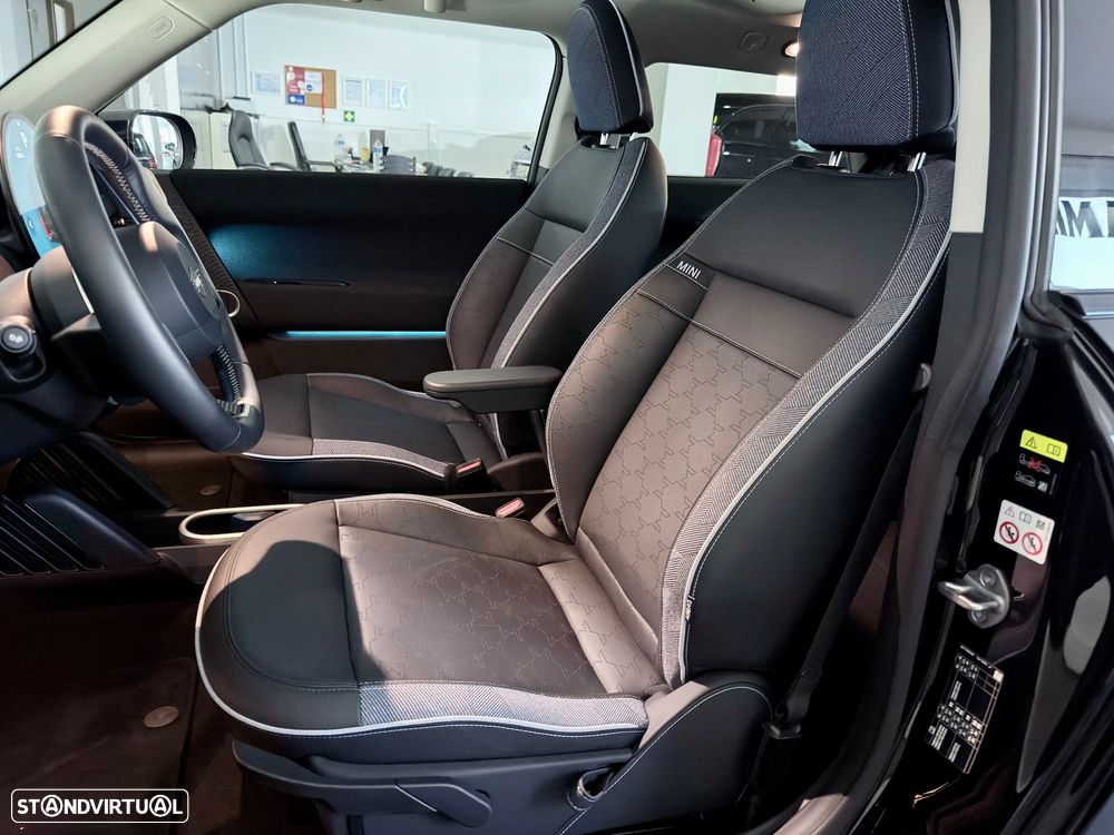 MINI 3 Portas Cooper E Favoured L - 26