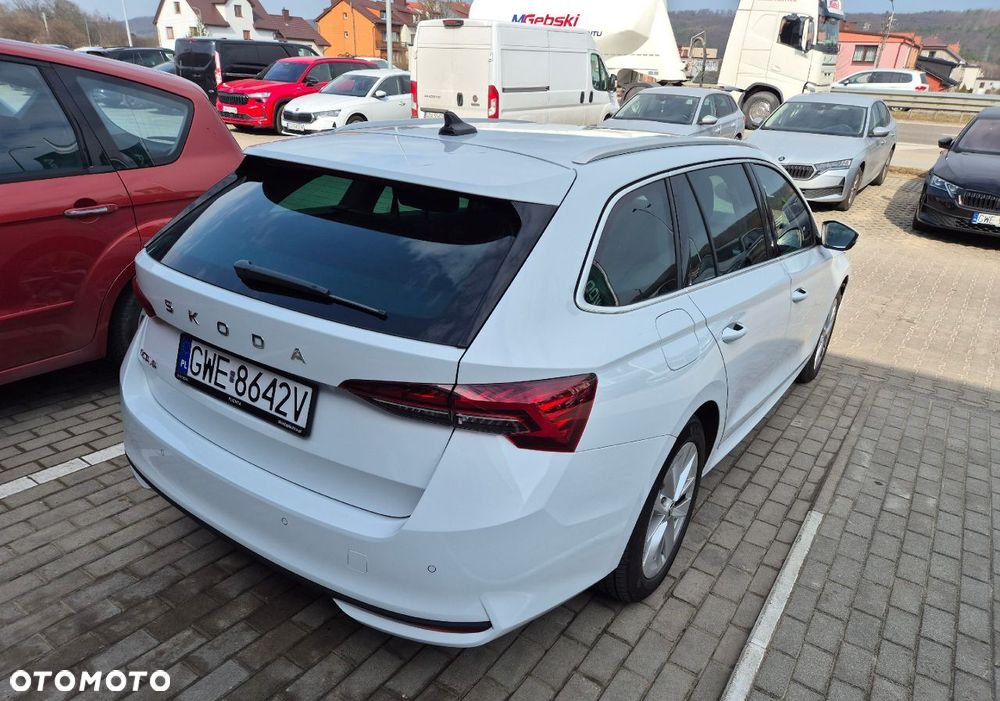 Skoda Octavia 2024 photo 4