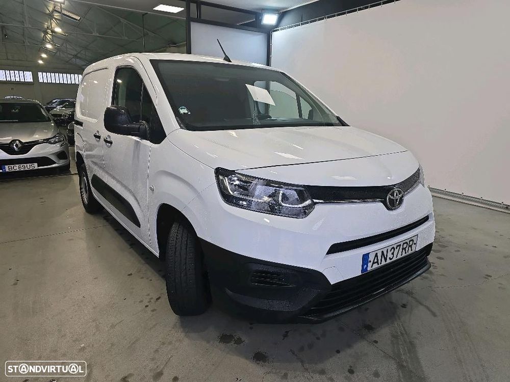 Toyota PROACE CITY CX.6 VELOCIDADES - 2