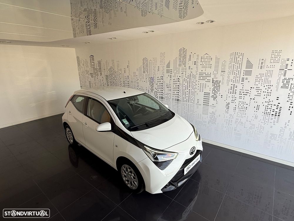 Toyota Aygo 1.0 X-Play Plus - 3